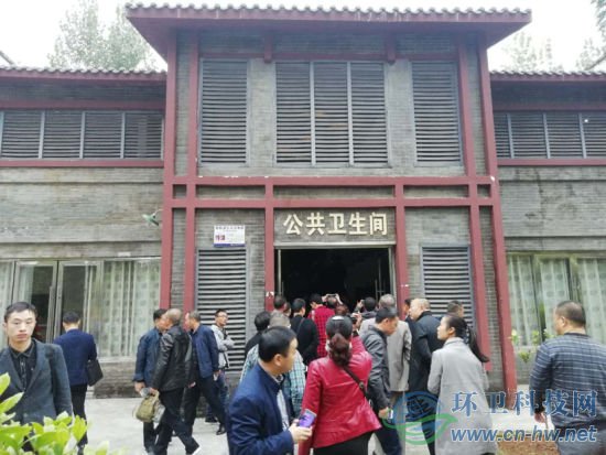 圖說：公共廁所外景。鐘欣攝